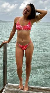 Marta Kostyuk feet photo thumbnail