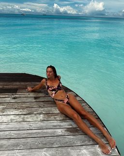 Marta Kostyuk feet photo thumbnail