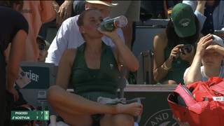 Marta Kostyuk feet photo thumbnail