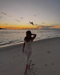 Marta Kostyuk feet photo thumbnail