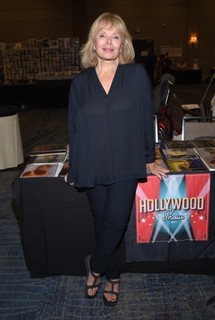 Marta Kristen feet photo 4
