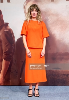 Marta Larralde feet photo 4