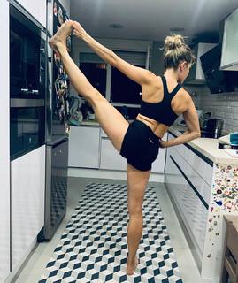 Marta Larralde feet photo 10
