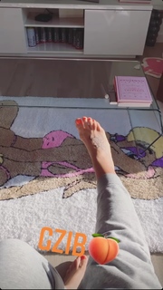 Marta Linkiewicz feet photo 12