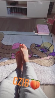 Marta Linkiewicz feet photo 10