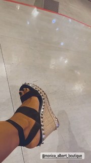 Marta López feet photo 1