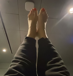 Marta Manowska feet photo 1