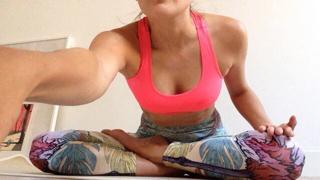 Marta Nieto feet photo 4