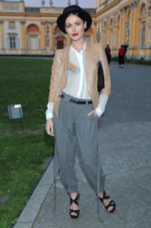 Marta Zmuda Trzebiatowska feet photo thumbnail