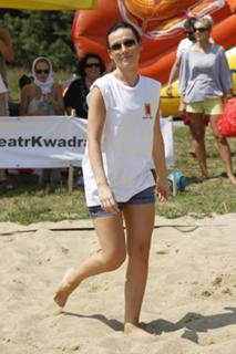 Marta Zmuda Trzebiatowska feet photo thumbnail