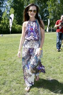 Marta Zmuda Trzebiatowska feet photo thumbnail
