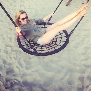 Marta Zmuda Trzebiatowska feet photo thumbnail