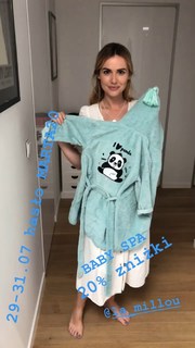 Marta Zmuda Trzebiatowska feet photo thumbnail