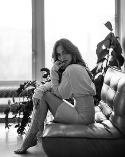 Marta Zmuda Trzebiatowska feet photo thumbnail