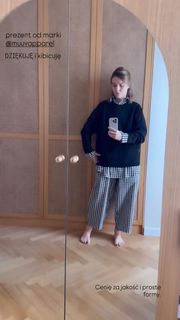 Marta Zmuda Trzebiatowska feet photo thumbnail