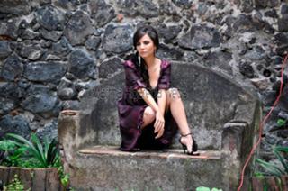 Martha Higareda feet photo thumbnail