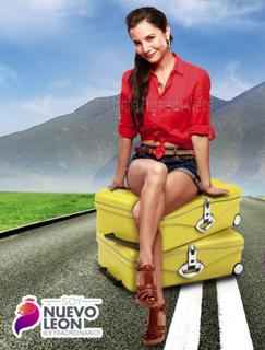 Martha Higareda feet photo thumbnail