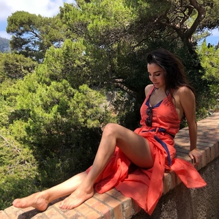 Martha Higareda feet photo thumbnail