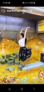 Martha Higareda feet photo thumbnail
