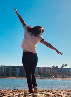 Martha Higareda feet photo thumbnail
