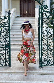 Martha Higareda feet photo thumbnail