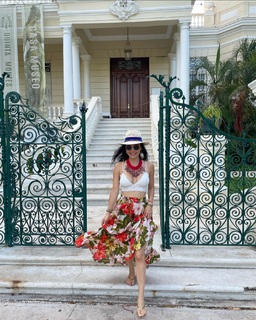 Martha Higareda feet photo thumbnail