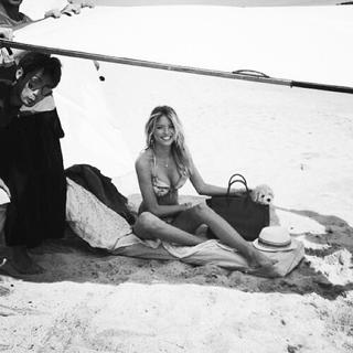 Martha Hunt feet photo thumbnail