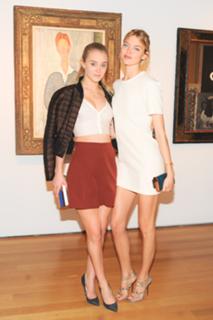 Martha Hunt feet photo thumbnail