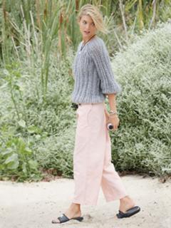 Martha Hunt feet photo thumbnail