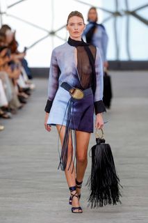 Martha Hunt feet photo thumbnail