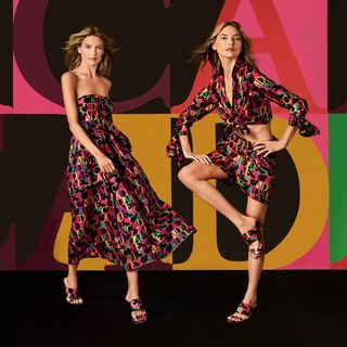 Martha Hunt feet photo 14
