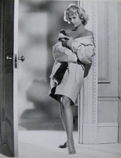 Martha Hyer feet photo 5