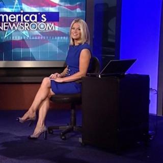 Martha MacCallum feet photo thumbnail