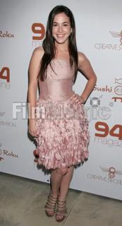 Martha MacIsaac feet photo 14