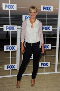 Martha Plimpton feet photo 5