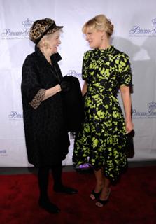 Martha Plimpton feet photo 1