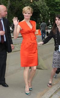 Martha Plimpton feet photo 7