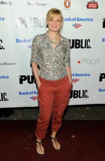Martha Plimpton feet photo 5