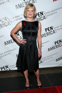 Martha Plimpton feet photo 10