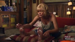 Martha Plimpton feet photo 4