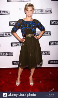 Martha Plimpton feet photo 10