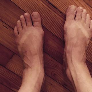 Martha Plimpton feet photo 17