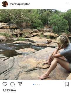 Martha Plimpton feet photo 9