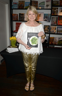 Martha Stewart feet photo thumbnail