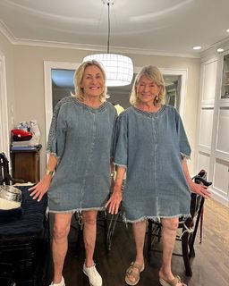 Martha Stewart feet photo thumbnail