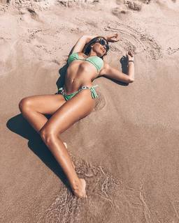 Martika Caringella feet photo 10