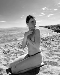 Martina Cariddi feet photo 4