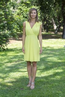 Martina Colombari feet photo thumbnail