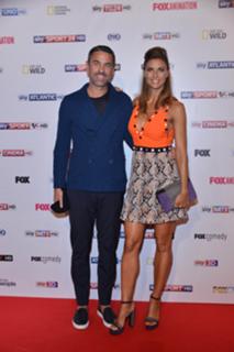 Martina Colombari feet photo thumbnail