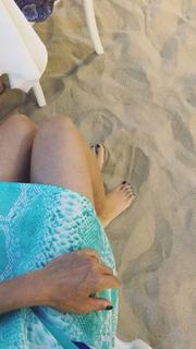 Martina Colombari feet photo thumbnail